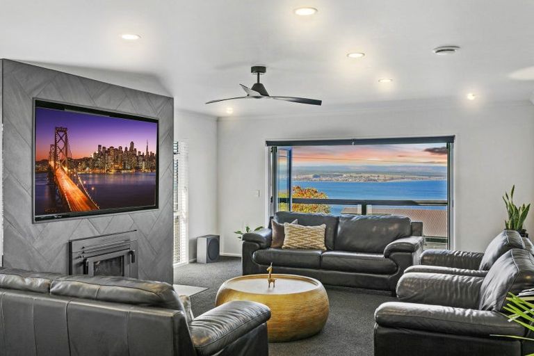 Photo of property in 86 Wakeman Road, Acacia Bay, Taupo, 3330