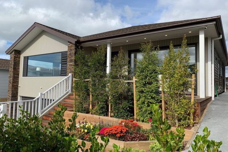 Photo of property in 30 Grut Greens, Silverdale, 0932