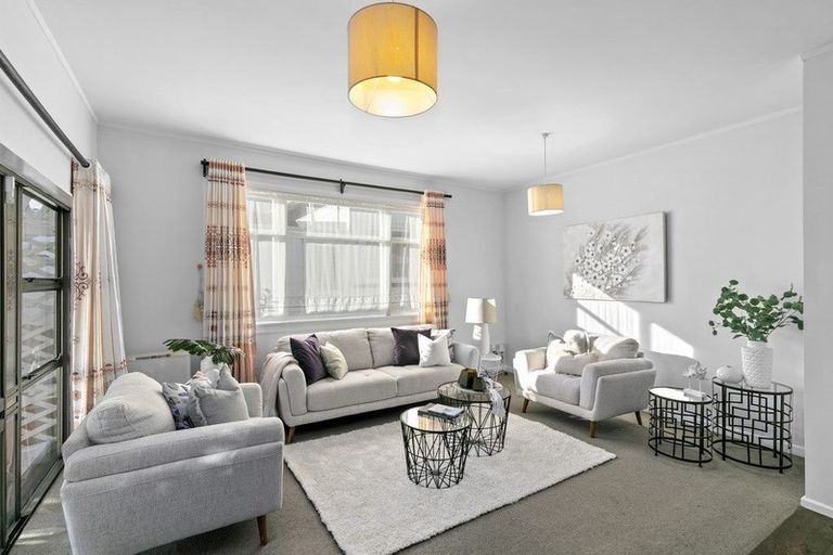 Photo of property in 9 Plunket Avenue, Petone, Lower Hutt, 5012