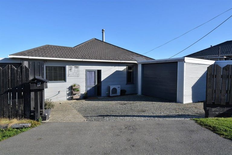 Photo of property in 11 Mason Street, Bluff, 9814