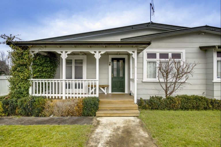 Photo of property in 1213 Caroline Road, Mayfair, Hastings, 4122