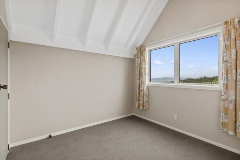 Photo of property in 30b Cypress Drive, Maungaraki, Lower Hutt, 5010