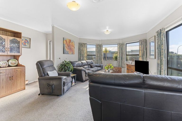 Photo of property in 26 Meade Place, Bell Block, New Plymouth, 4312