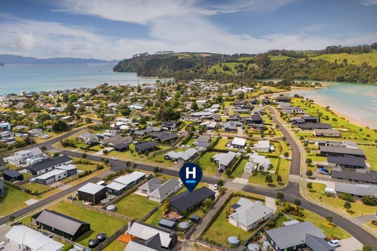 Photo of property in 41 Longreach Drive, Cooks Beach, Whitianga, 3591