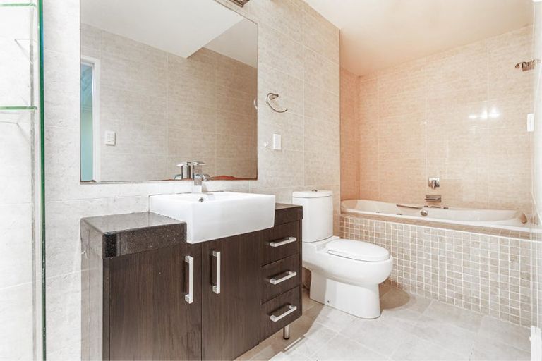 Photo of property in 4 Gordon Stanley Drive, Massey, Auckland, 0614