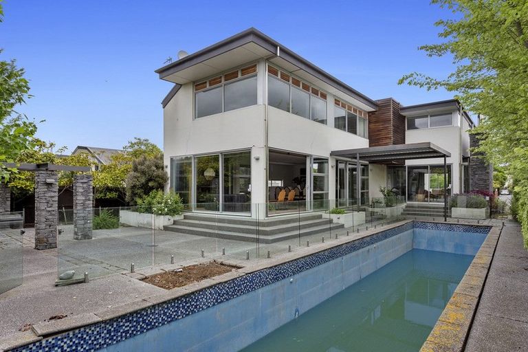 Photo of property in 20 Queens Avenue, Merivale, Christchurch, 8014