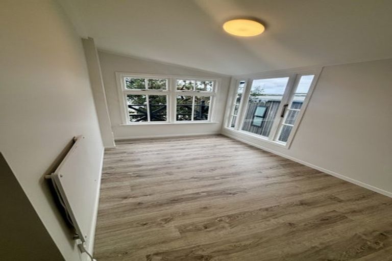 Photo of property in 174 Owhiro Bay Parade, Owhiro Bay, Wellington, 6023