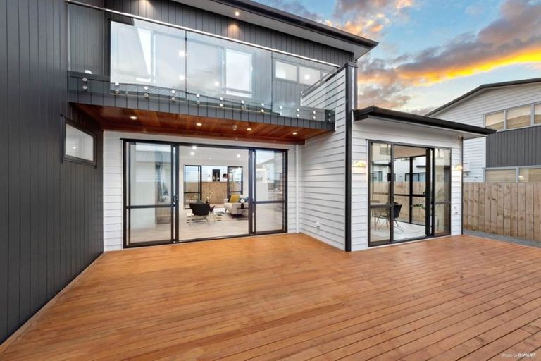 Photo of property in 16 Turret Lane, Hobsonville, Auckland, 0616
