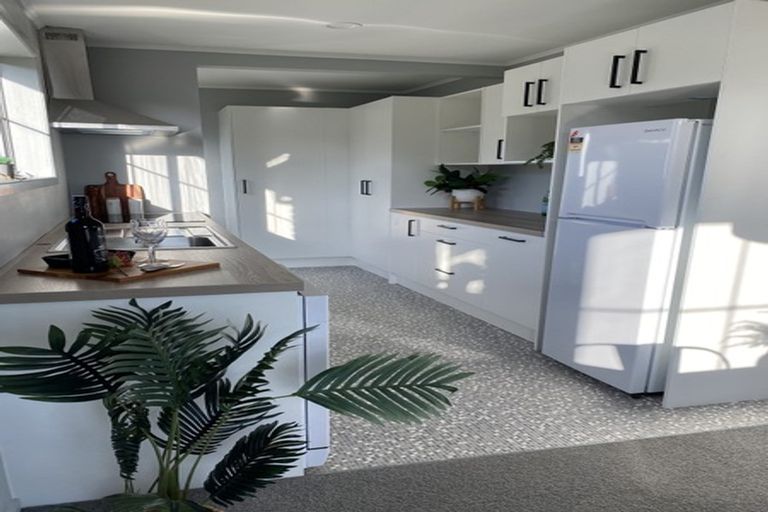 Photo of property in 35 Wesley Avenue, Frankleigh Park, New Plymouth, 4310