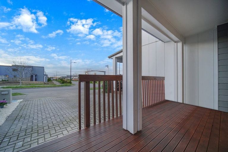 Photo of property in 37a Kahui Parade, Karaka, Papakura, 2113