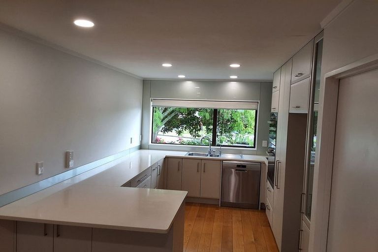 Photo of property in 53 Golfland Drive, Golflands, Auckland, 2013