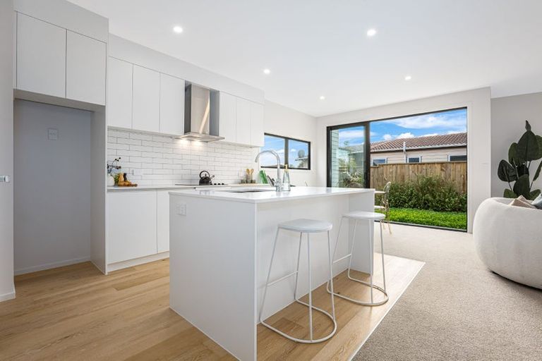 Photo of property in 3 Houhere Street, Paraparaumu, 5032