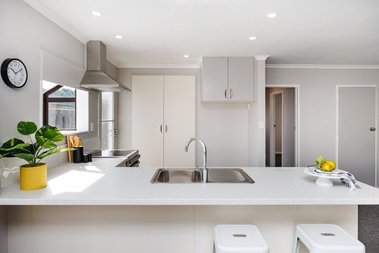 Photo of property in 24a Dorset Crescent, Hokowhitu, Palmerston North, 4410