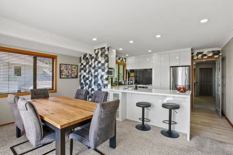 Photo of property in 85c Eliot Street, New Plymouth, 4310