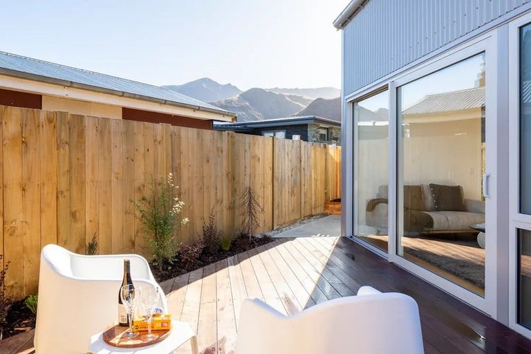 Photo of property in 8 Boundary Street, Arrowtown, 9302