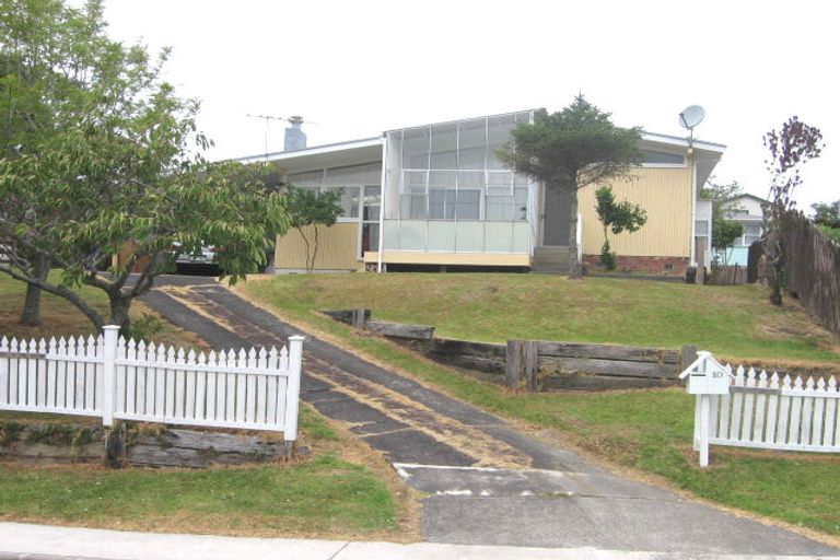 Photo of property in 10 Waverley Avenue, Glenfield, Auckland, 0629