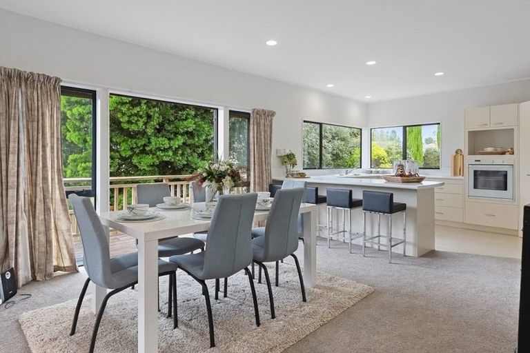 Photo of property in 1/54 Simmental Crescent, Somerville, Auckland, 2014