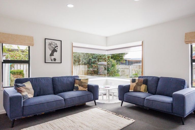 Photo of property in 127 Summerhill Drive, Fitzherbert, Palmerston North, 4410