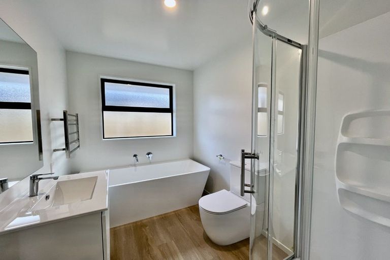 Photo of property in 2 Piopio Lane, Halswell, Christchurch, 8025