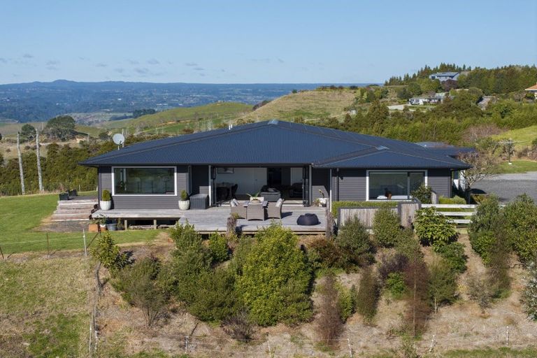 Photo of property in 15b Junction Road, Minden, Tauranga, 3176