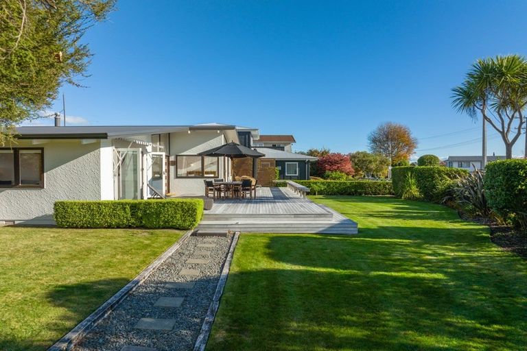 Photo of property in 22 Rainbow Drive, Rainbow Point, Taupo, 3330