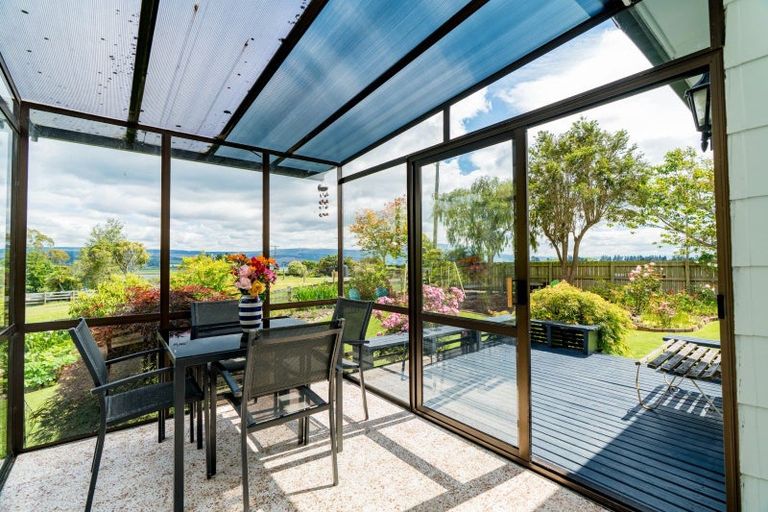 Photo of property in 31 Lake View Street, Waihola, Milton, 9073