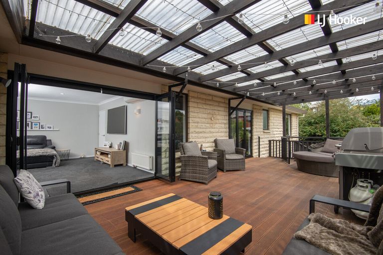 Photo of property in 12 Hogan Place, Fairfield, Dunedin, 9018