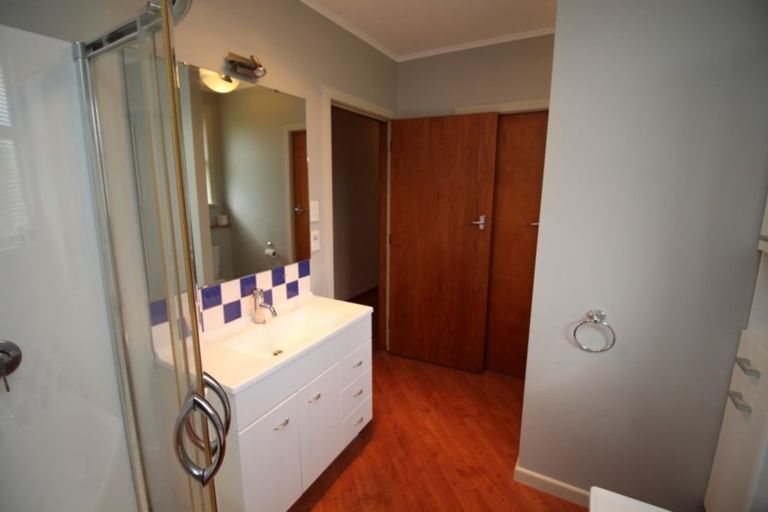 Photo of property in 1 Wilson Street, Bulls, 4818