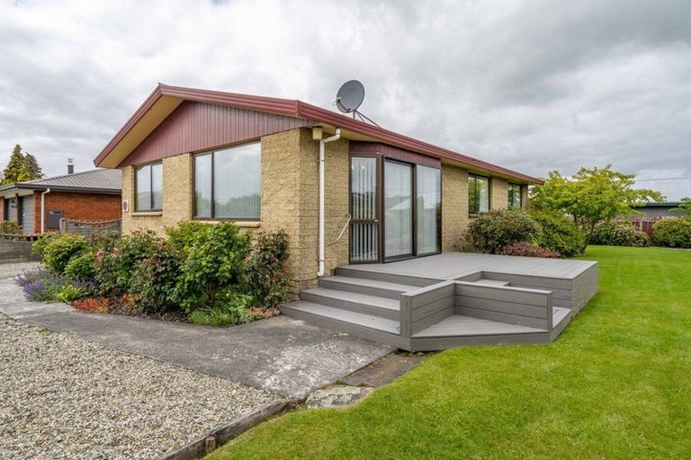 Photo of property in 12 Merlin Place, Gore, 9710