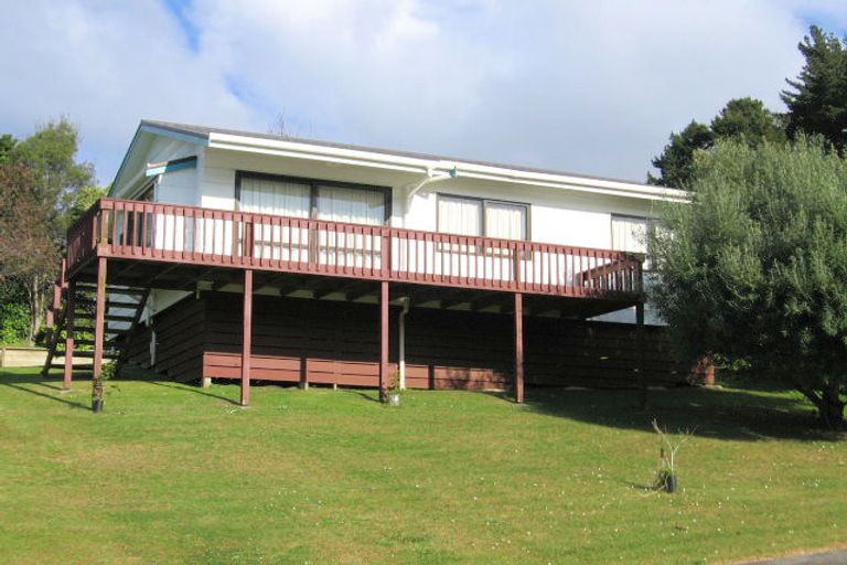 Photo of property in 102 Onemana Drive, Onemana, Whangamata, 3691
