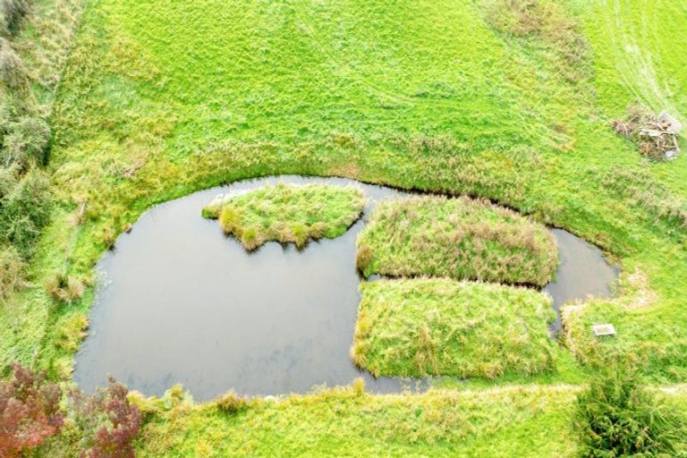 Photo of property in 28 Mandeville Road, Hokonui, Winton, 9782