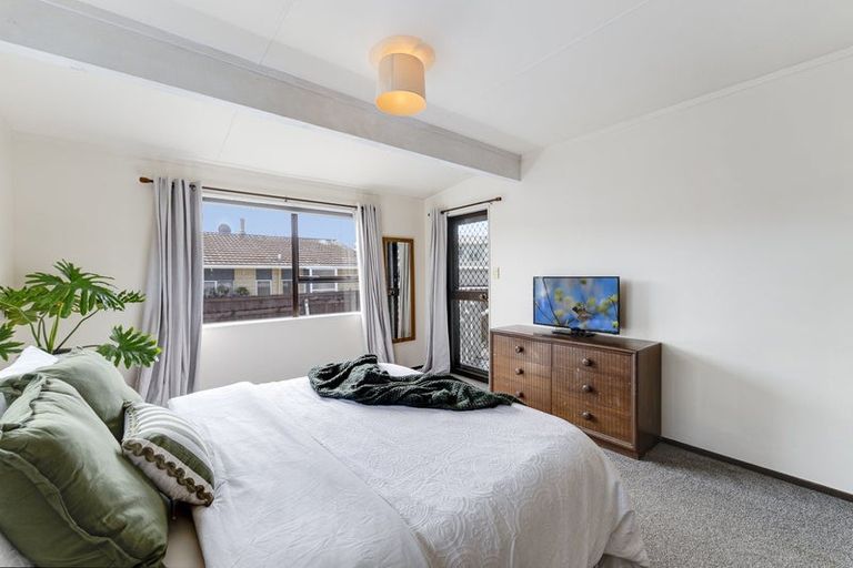 Photo of property in 2/17 Ranui Road, Stoke, Nelson, 7011