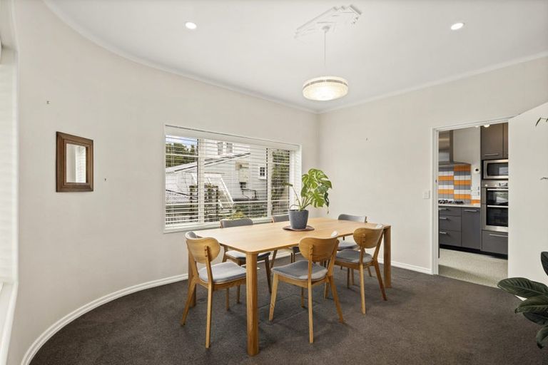 Photo of property in 107 Karori Road, Karori, Wellington, 6012