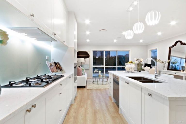 Photo of property in 30 Bella Vista Drive, Gulf Harbour, Whangaparaoa, 0930