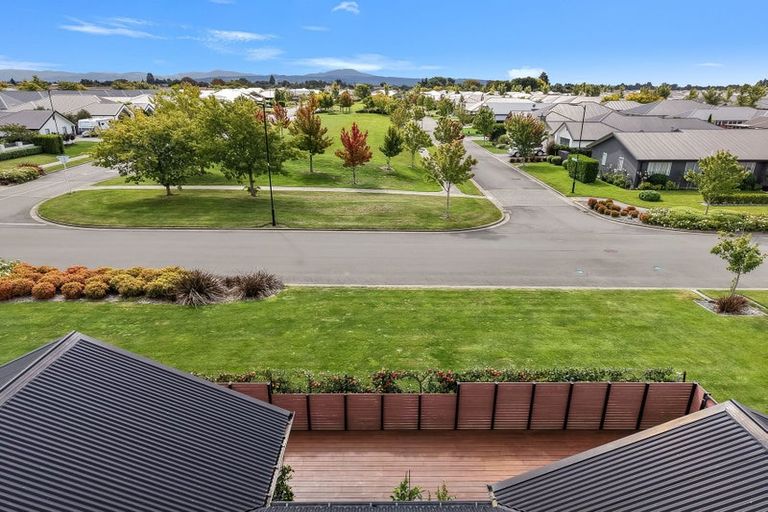 Photo of property in 21 Watkins Drive, Rangiora, 7400