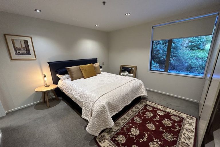 Photo of property in Patent 326 Apartments, 203s/326 Evans Bay Parade, Hataitai, Wellington, 6021