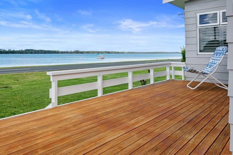 Photo of property in 26 Esplanade Road, Tahawai, 3170