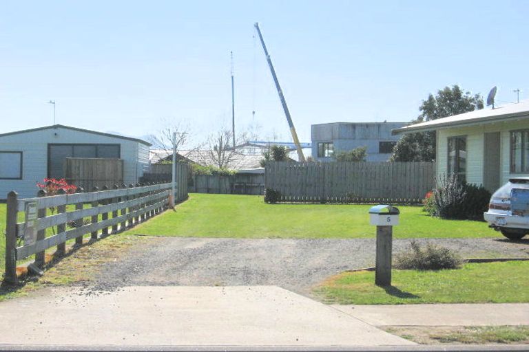 Photo of property in 5 Seascape Avenue, Whitianga, 3510