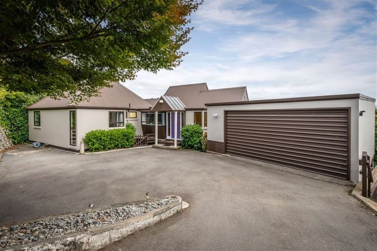 Photo of property in 2 Roland Lane, Mount Pleasant, Christchurch, 8081