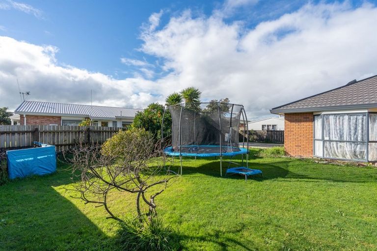 Photo of property in 20 Rosehill Place, Nawton, Hamilton, 3200