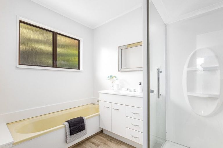 Photo of property in 5 Waiheke Street, Waikanae Beach, Waikanae, 5036