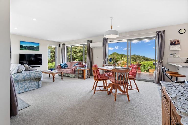 Photo of property in 14 Ngapuke Lane, Parua Bay, Onerahi, 0192