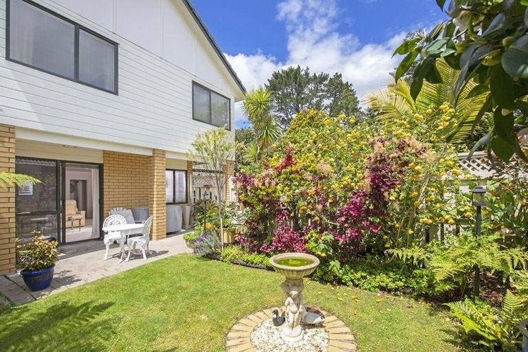 Photo of property in 1/238 Cascades Road, Botany Downs, Auckland, 2010