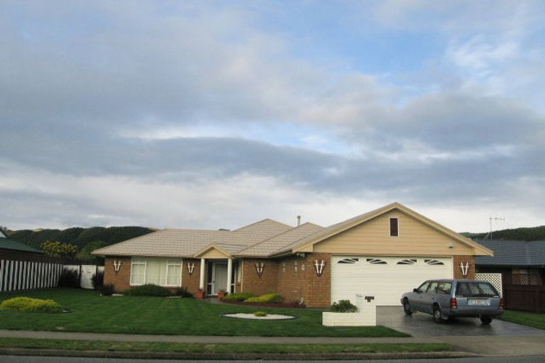 Photo of property in 82 Makarini Street, Paraparaumu, 5032