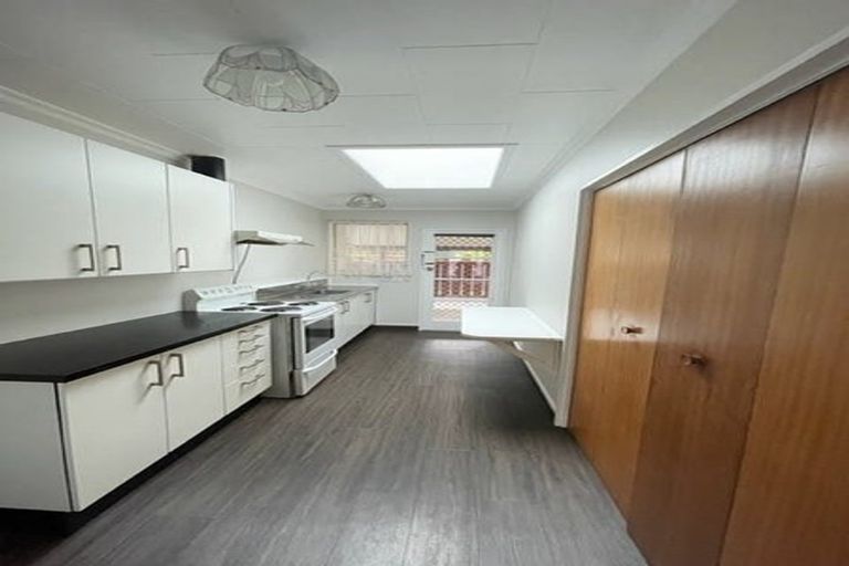 Photo of property in 2/30 Whitley Avenue, Ebdentown, Upper Hutt, 5018