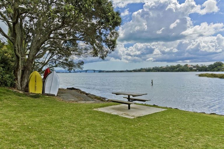 Photo of property in 2/55 Aramoana Avenue, Devonport, Auckland, 0624