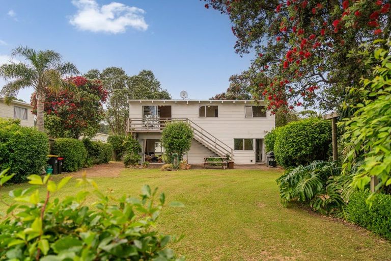 Photo of property in 54 Oyster Drive, Cooks Beach, Whitianga, 3591