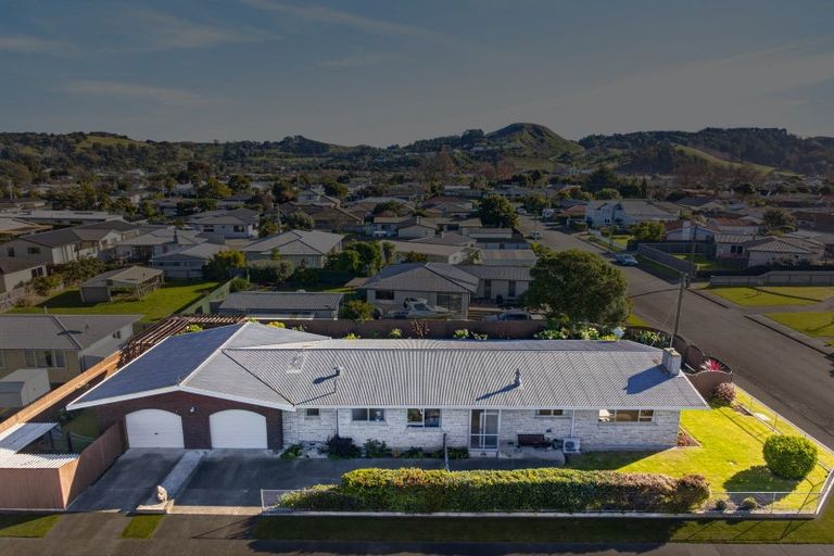 Photo of property in 13 Blenheim Street, Taradale, Napier, 4112