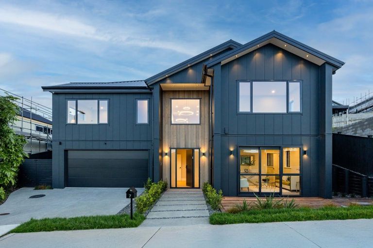 Photo of property in 7 Halcyon Bay Lane, Wainui, 0992