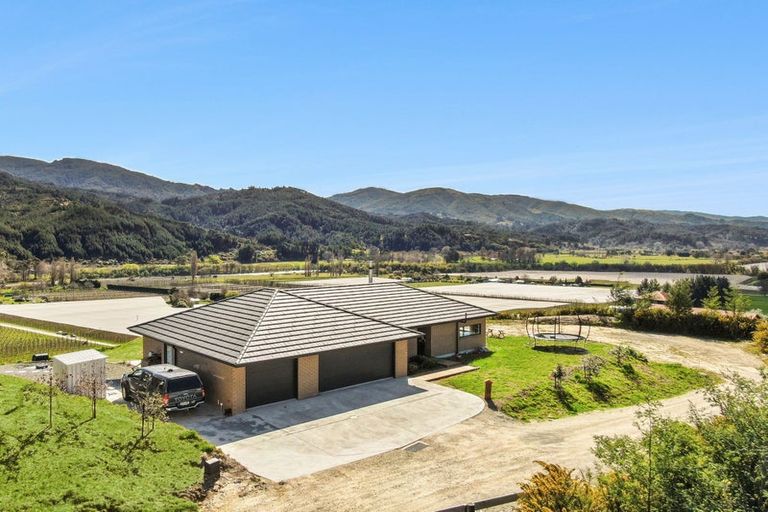 Photo of property in 38 Pineview Way, Motueka, 7196